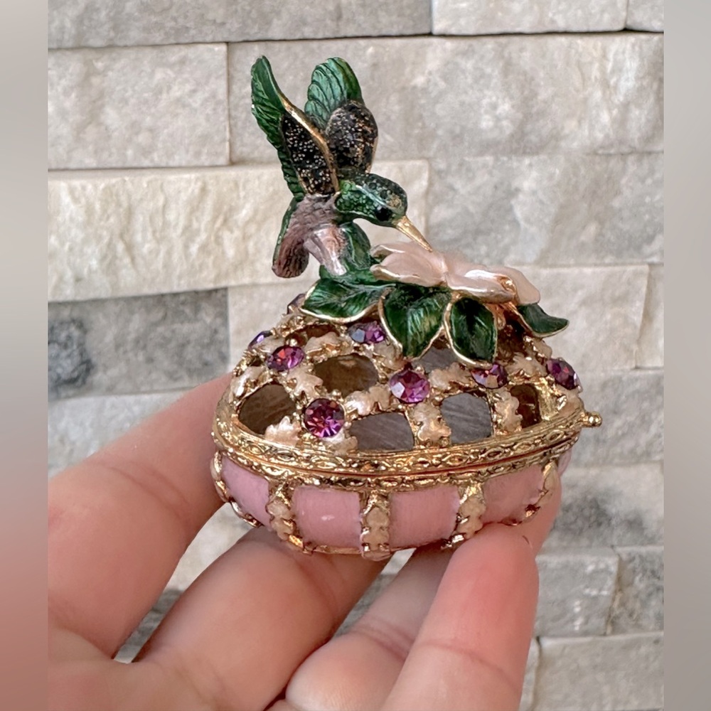 Hummingbird Rhinestone Enamel Flower Jewelry Adora 2003 Trinket Box and Pendant
